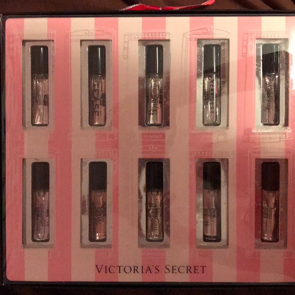 Brand New Victoria Secret Eau De Perfum Bombshell